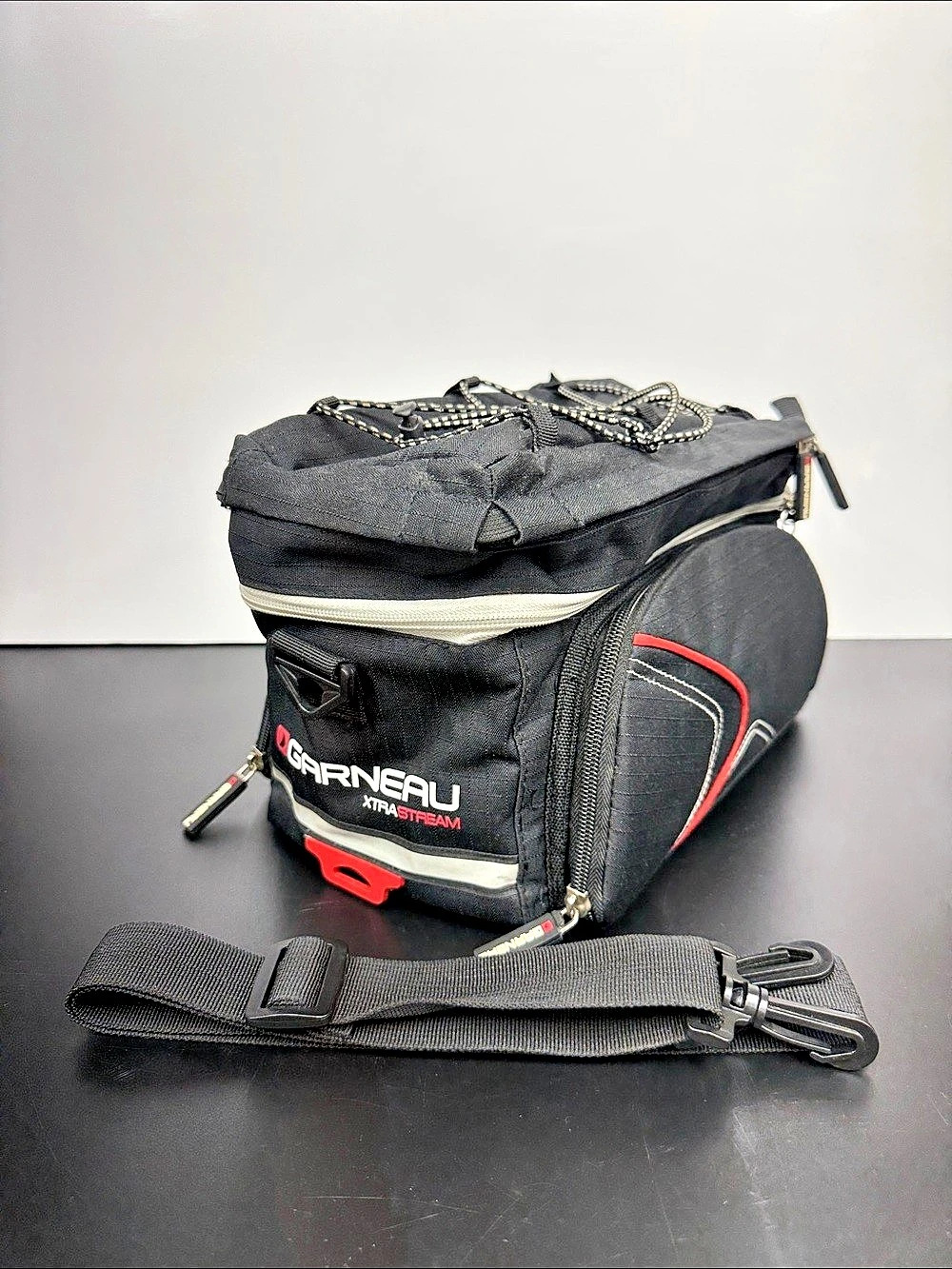 Louis Garneau Xtra Stream Bicycle Rear Rack Trunk Bag Expandable w/ Shoulder Str